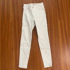 white skinny jeans
